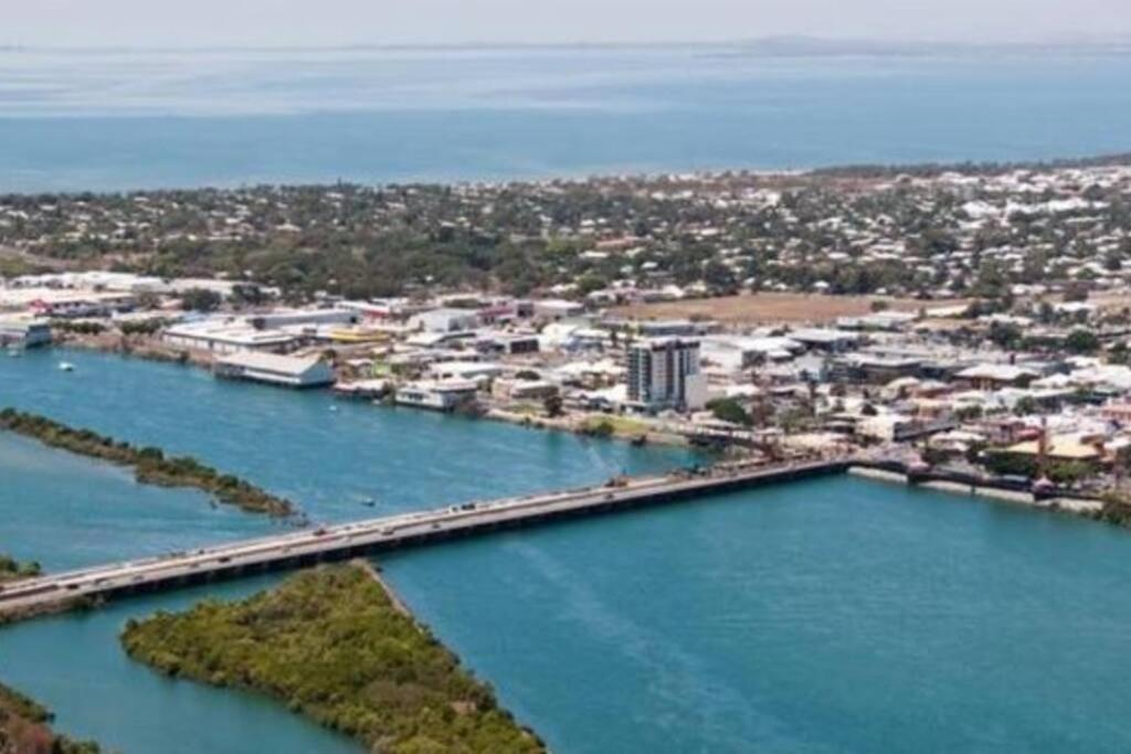 Excellent Location - Modern Hotel Room In Mackay Exterior photo